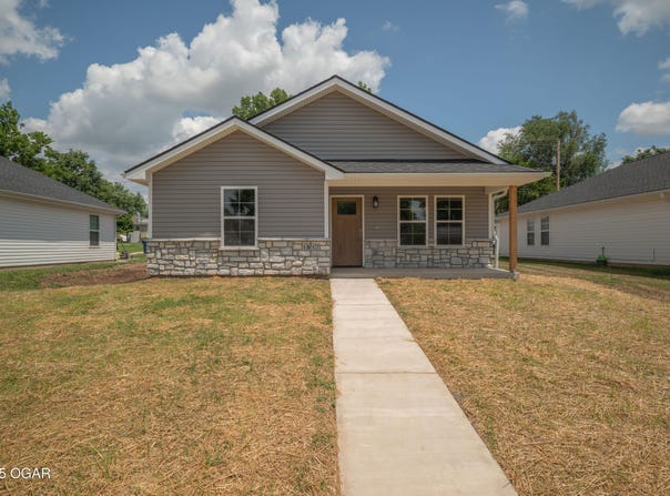 1817 Ohio Avenue, Joplin, MO 64804