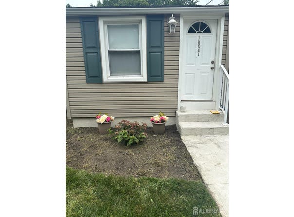 1827 Oak Road, North Brunswick, NJ 08902