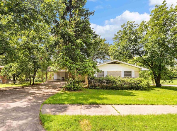 100 E Scenic Drive, North Little Rock, AR 72118