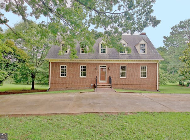 122 Hawn, Fayetteville, GA 30215