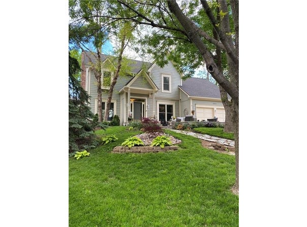 14910 Rhodes Circle, Lenexa, KS 66215