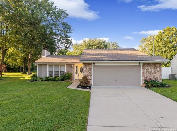 312 Mary Drive, New Albany, IN 47150