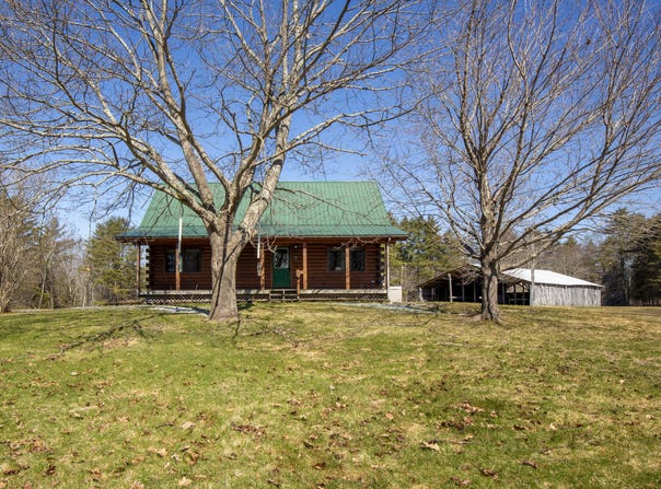 33 Lawrence Road, Dresden, ME 04342