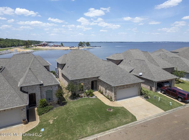 40 Savannah Circle, Brandon, MS 39047