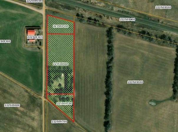 2201 Road West O, Lewellen, NE 69147
