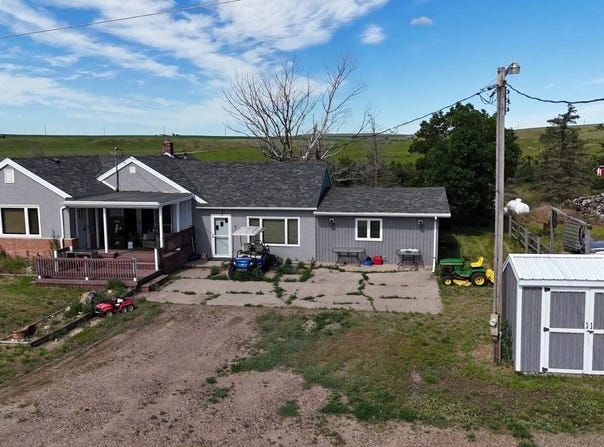 34653 County Road 128, Sidney, MT 59270