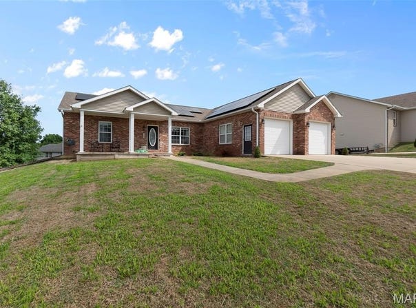 198 Cedar Meadows Drive, Jackson, MO 63755
