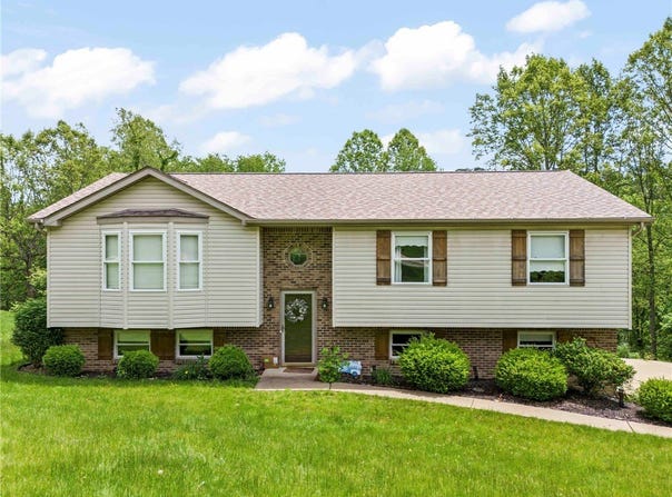 290 Annuity Drive, South Franklin, PA 15301