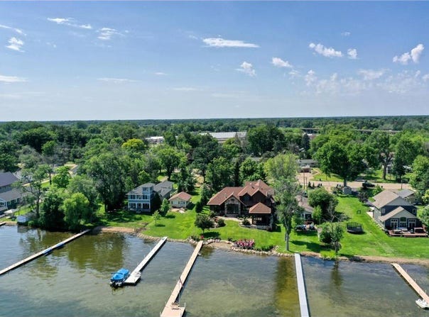 623 N Shore Drive, Forest Lake, MN 55025