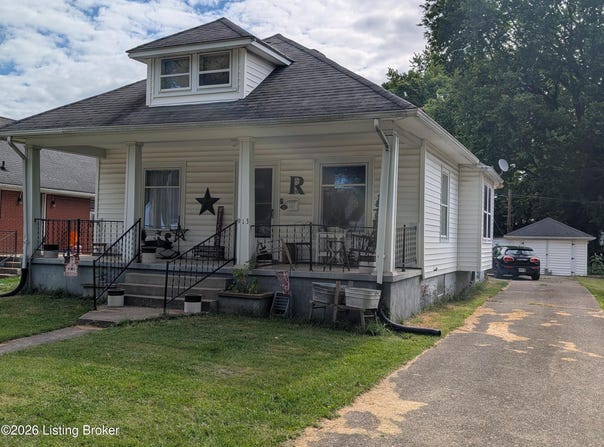 913 7th St, Carrollton, KY 41008