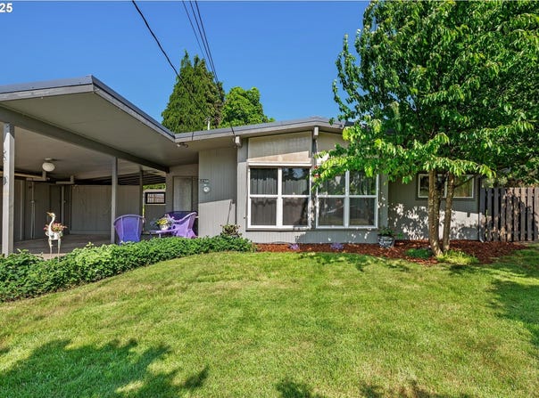 52396 SW 2ND ST, Scappoose, OR 97056