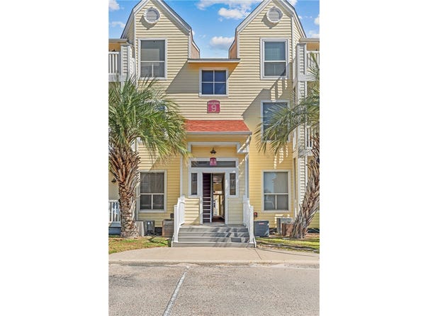14721 Whitecap Boulevard, Corpus Christi, TX 78418
