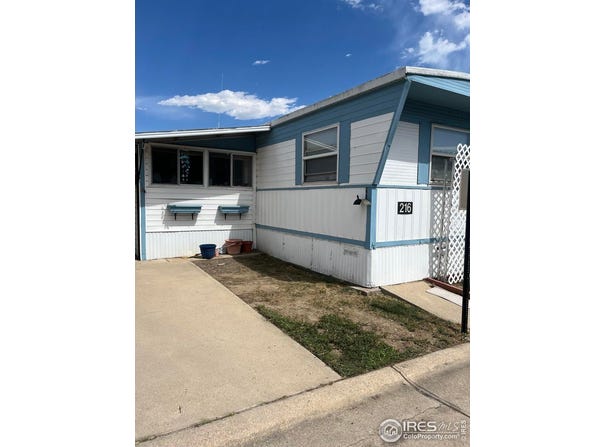 900 Mountain View Ave, Longmont, CO 80501