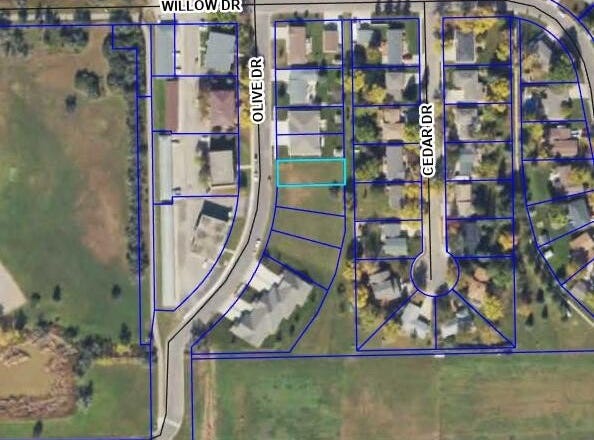 1614 Olive Drive, Aberdeen, SD 57401