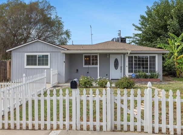 609 College Avenue, Coalinga, CA 93210