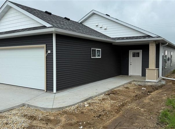 1400 Prairie Place NW, Kasson, MN 55944