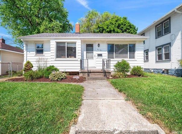 2201 Parnell Avenue, Fort Wayne, IN 46805