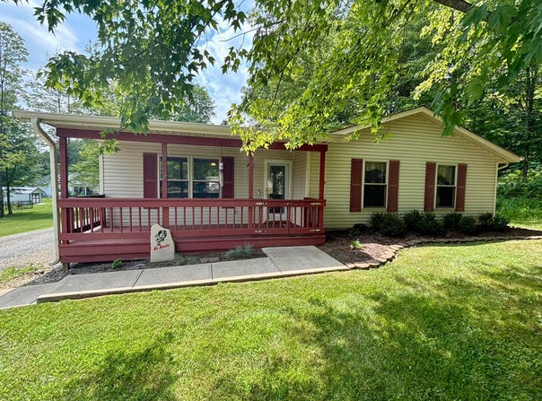 329 Floralwood Drive, Howard, OH 43028