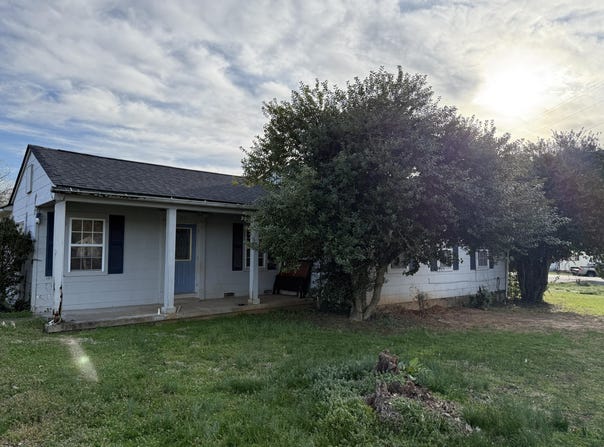 102 Love Drive, Harriman, TN 37748