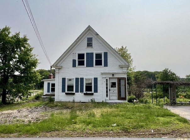 38 Clark Street, Medway, MA 02053