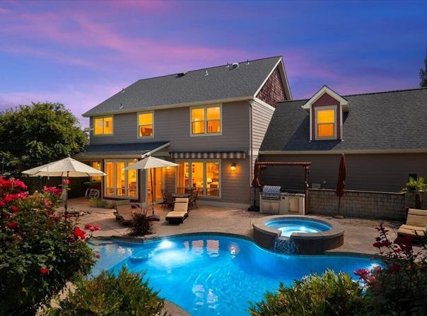 637 Oak Wood, Eagle Point, OR 97524