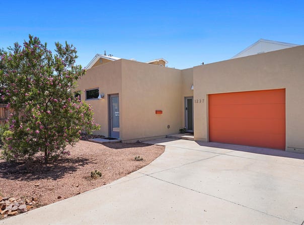1237 8TH Street NW, Albuquerque, NM 87102