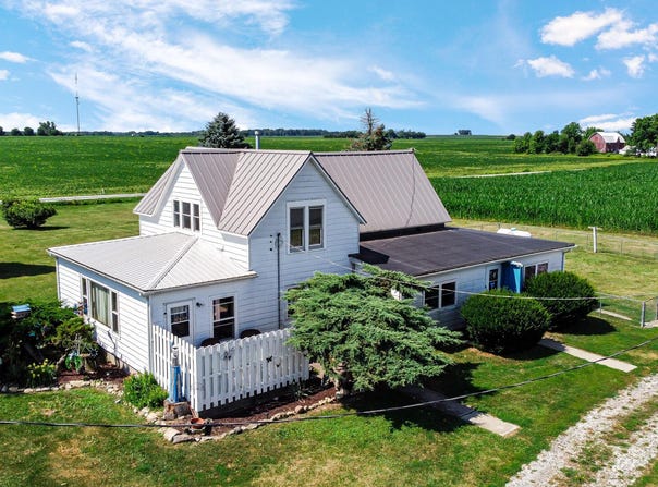 494 S 600 W, Hebron, IN 46341