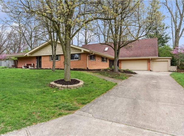 5262 Bittersweet Drive, Washington TWP, OH 45429