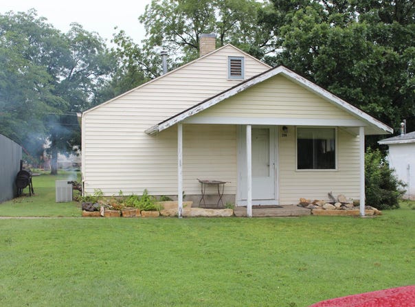 209 West Street, Ellsworth, KS 67489