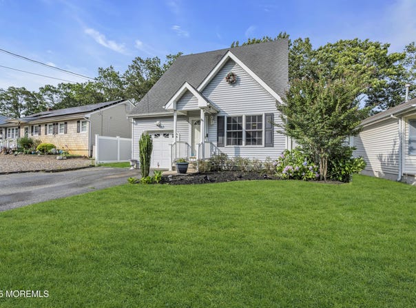 54 Baywood Boulevard, Brick, NJ 08723