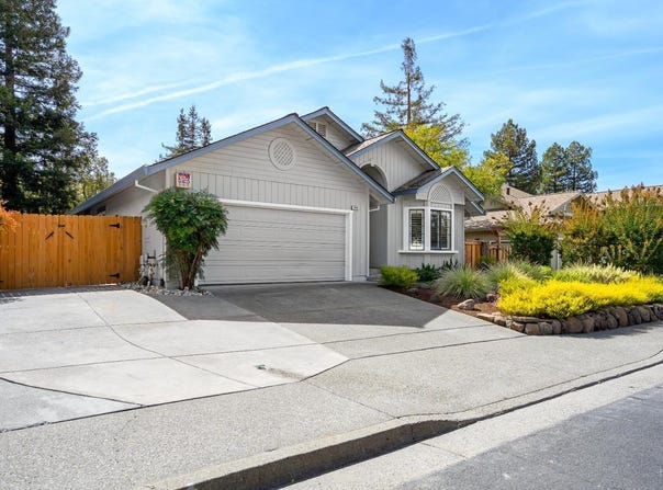 5349 Corbett Circle, Santa Rosa, CA 95403