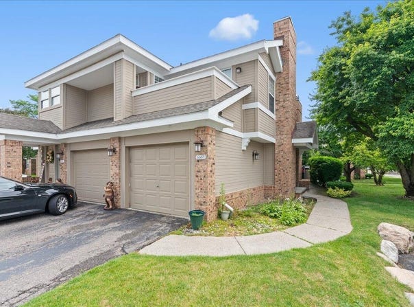 6607 Bellows Court, West Bloomfield, MI 48322