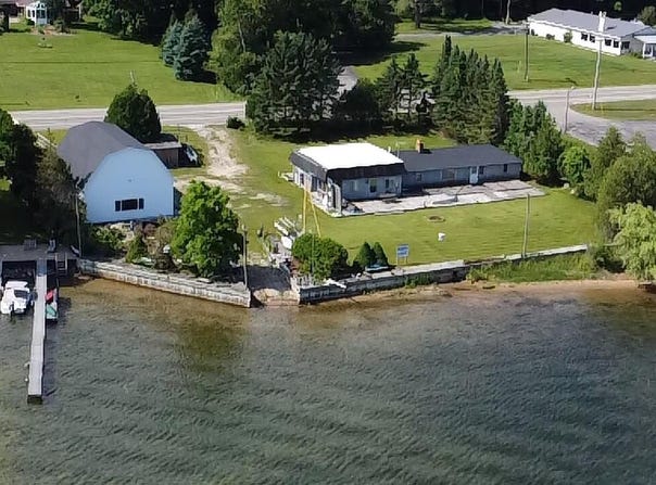 4472 Crescent Beach Rd. Road, Onekama, MI 49675