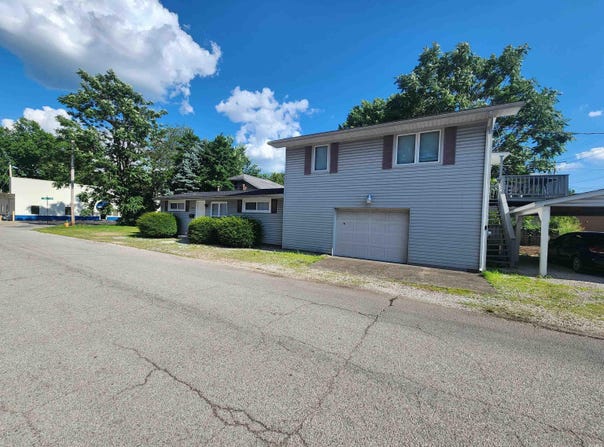1055 Seale Avenue, Evansville, IN 47714