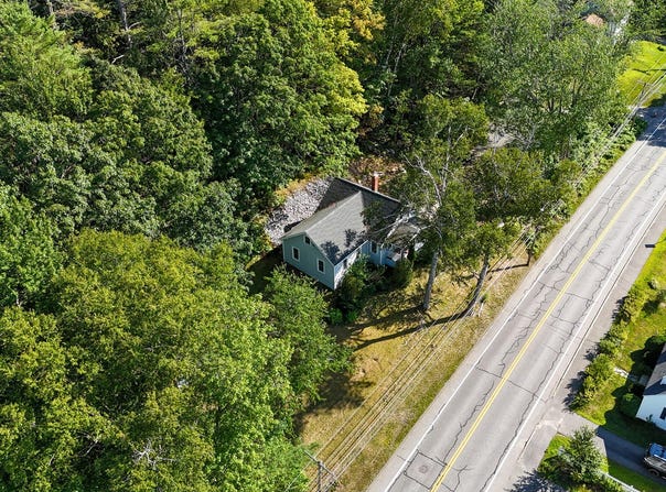 56 Bow Street, Freeport, ME 04032