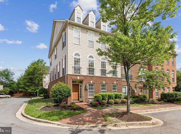 2300 BARNSTABLE DRIVE, UPPER MARLBORO, MD 20774