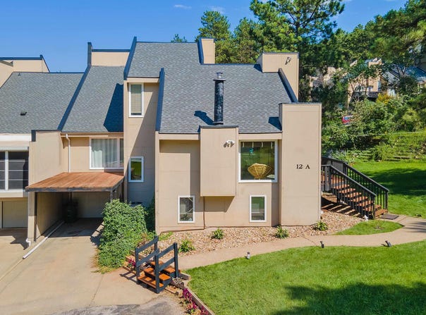 12A CHAPEL DR, Rapid City, SD 57702