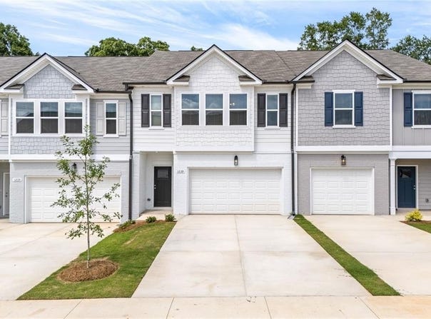 1239 MCCOY Street, OPELIKA, AL 36801