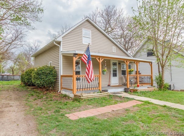 363 Jackson Avenue, Lebanon, MO 65536