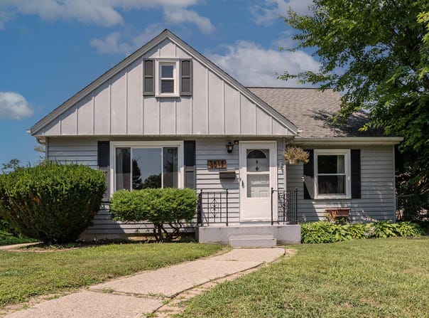 3517 N 96th St, Milwaukee, WI 53222