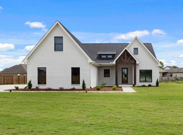 36 Cottonway Dr, Muscle Shoals, AL 35661