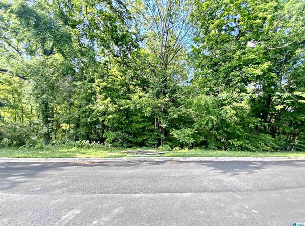 7808 LAURA STREET, LEEDS, AL 35094