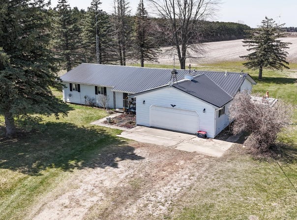 4550 S 8 Mile Road, Wheeler, MI 48662