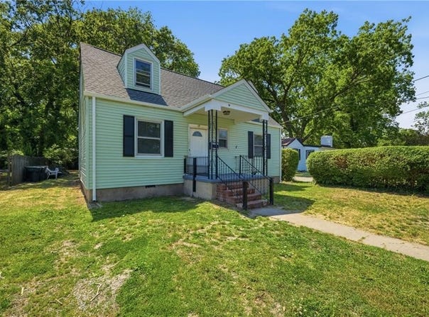 19 Gibson Road, Hampton, VA 23669