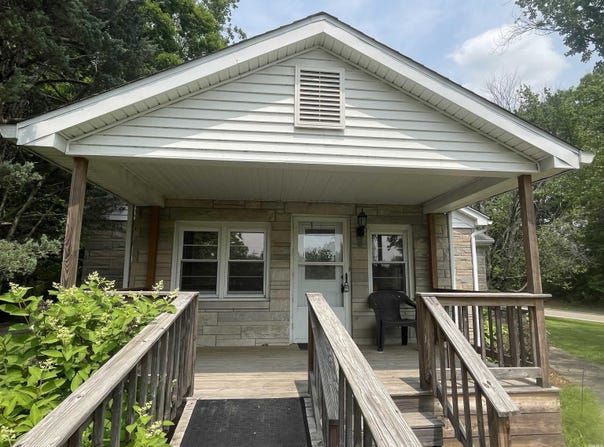 14467 W St Rd 48, Jasonville, IN 47438