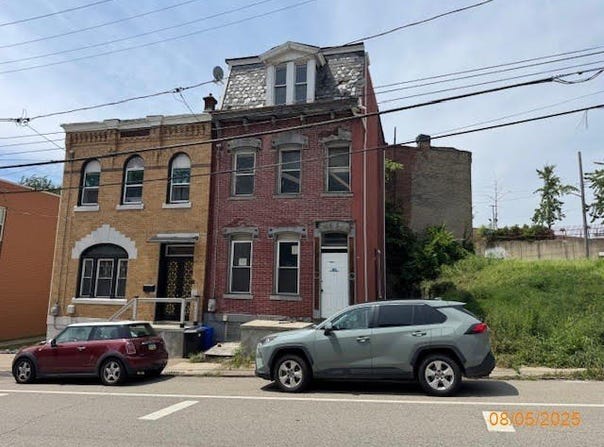 327 Dinwiddie St, Hill District, PA 15219