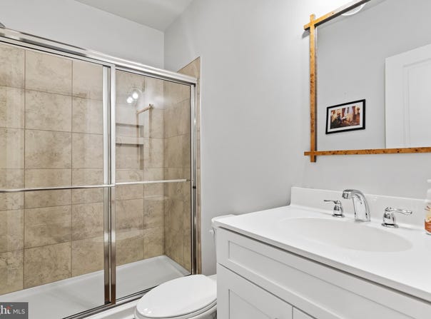 1335 ASHTON ROAD, MECHANICSBURG, PA 17055