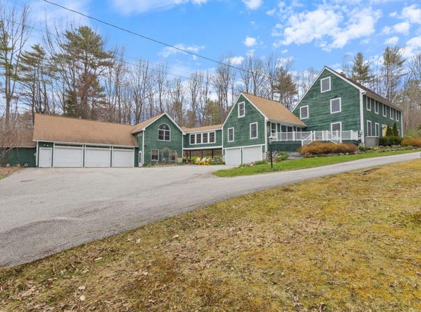 148 Spiller Hill Road, Raymond, ME 04071