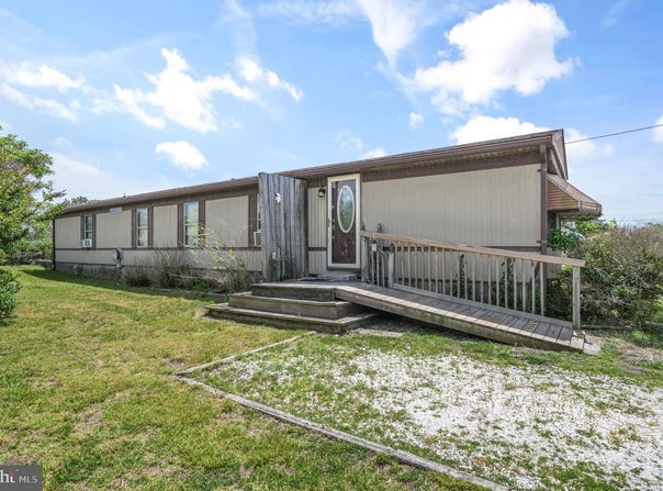 8145 SEASHELL DR, CHINCOTEAGUE, VA 23336
