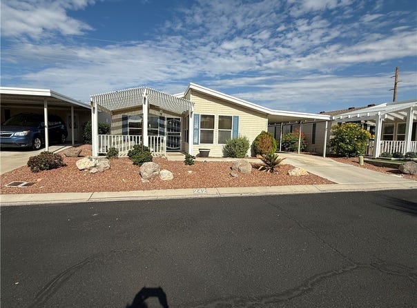 2350 Adobe Road #242, Bullhead City, AZ 86442